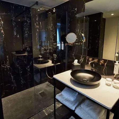 Licorne & Mgallery Hotel